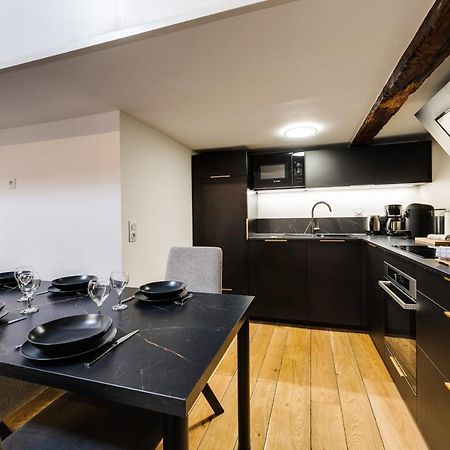 Le Septqatre - Grand Triplex Au Coeur De La Vieille Ville Annecy Luaran gambar