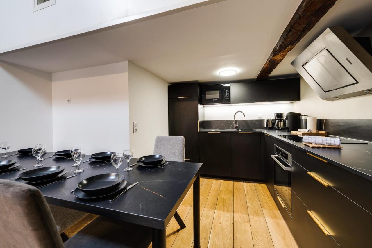 Le Septqatre - Grand Triplex Au Coeur De La Vieille Ville Annecy Luaran gambar