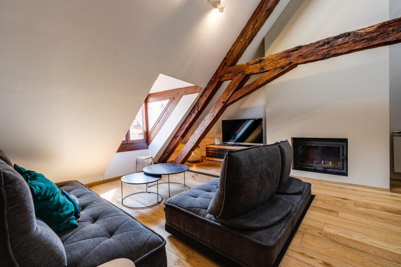 Le Septqatre - Grand Triplex Au Coeur De La Vieille Ville Annecy Luaran gambar
