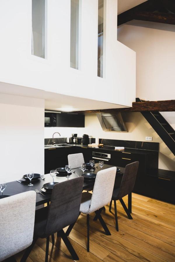 Le Septqatre - Grand Triplex Au Coeur De La Vieille Ville Annecy Luaran gambar