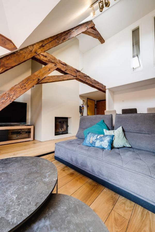 Le Septqatre - Grand Triplex Au Coeur De La Vieille Ville Annecy Luaran gambar