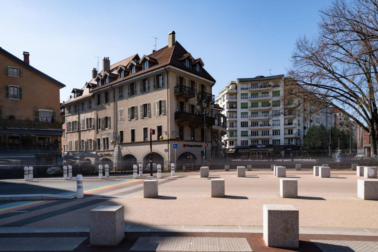 Le Septqatre - Grand Triplex Au Coeur De La Vieille Ville Annecy Luaran gambar
