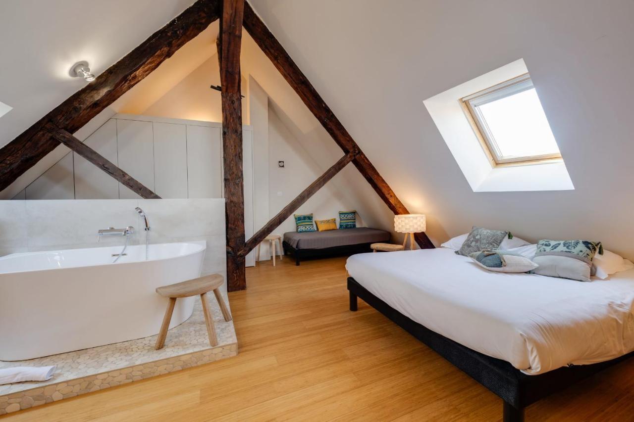 Le Septqatre - Grand Triplex Au Coeur De La Vieille Ville Annecy Luaran gambar